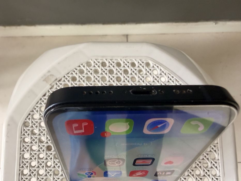iPhone 13 256GB Meia-Noite (Preto) – Bateria a 100% – Desbloqueado
