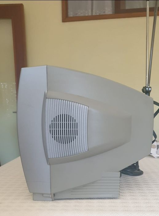 TV Electric CO cinzenta