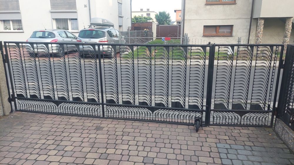 Ogrodzenie płot metalowy