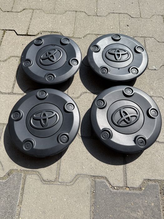 Oryg. Kołpaki Toyota 4x4 / Hilux / Land Cruiser 4szt komplet