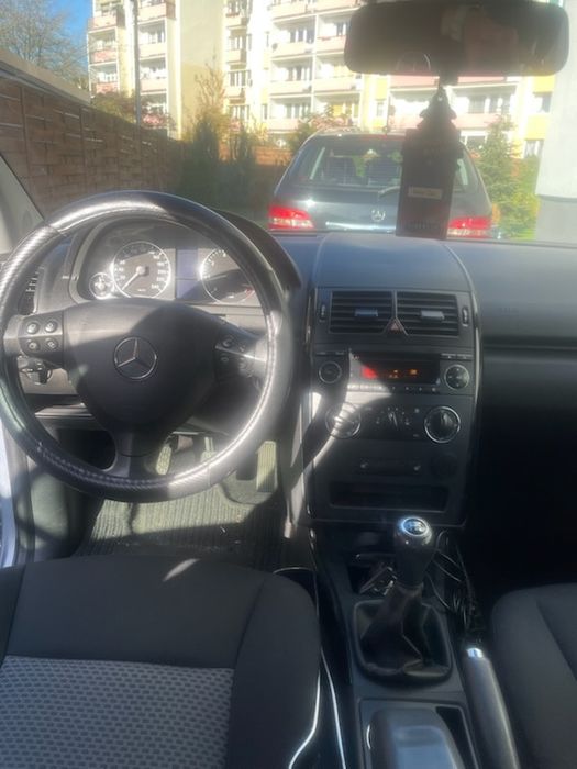 Mercedes A 169 benzyna