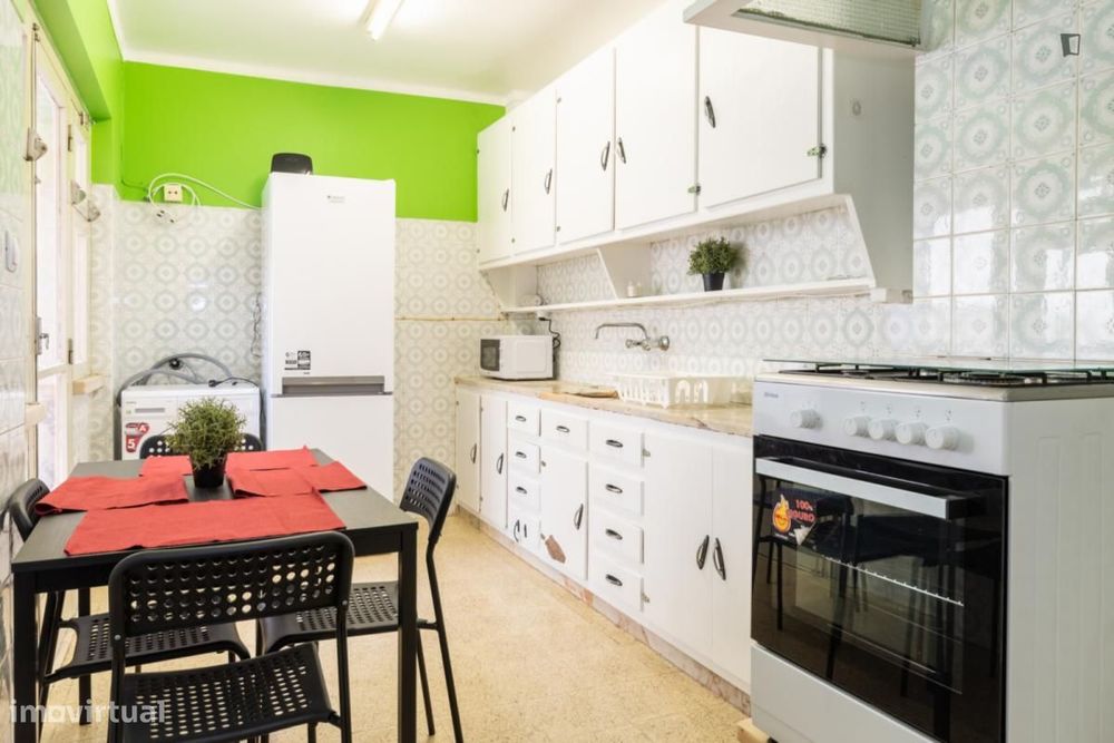 Quarto - localizado em Lisbon