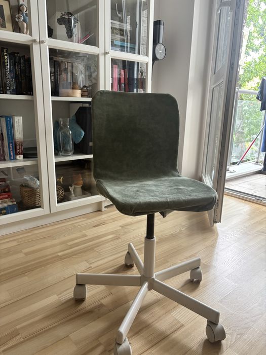 Krzesło biurkowe dzieciece Ikea