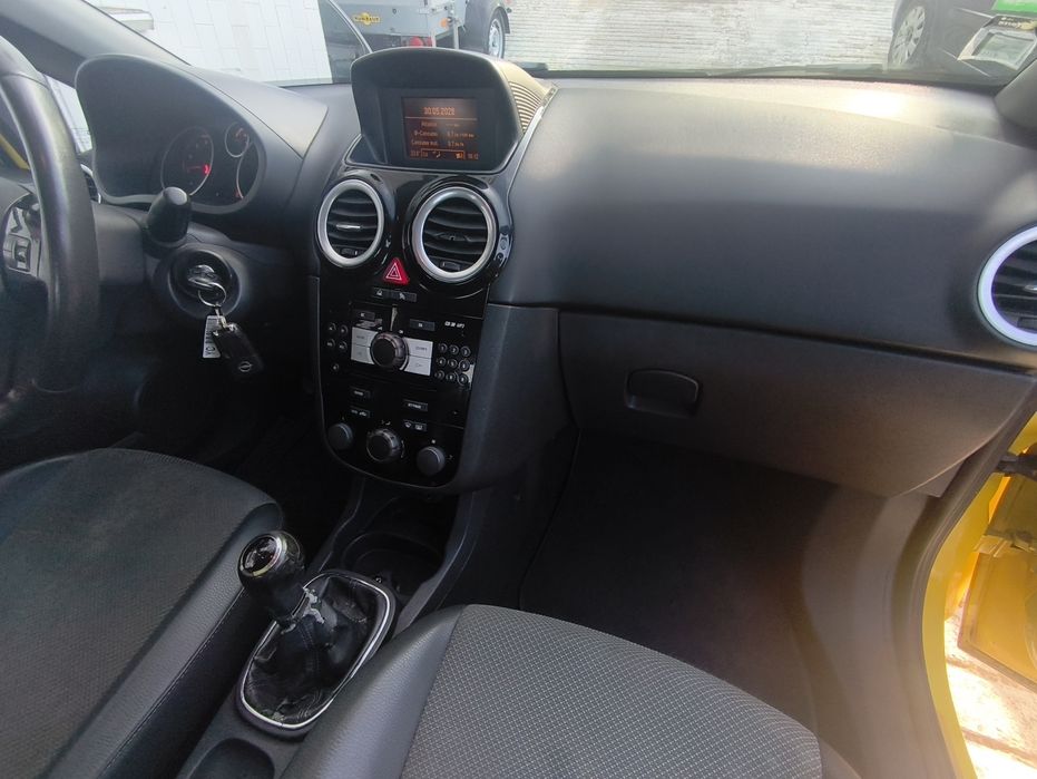 Opel corsa 1.2 1.6 v