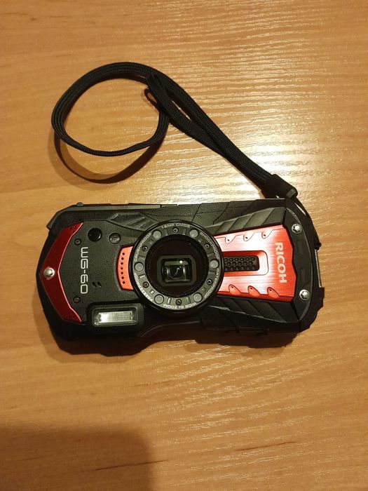 zdjecia pod wodą aparat cyfrowy kompakt Ricoh wg-60
