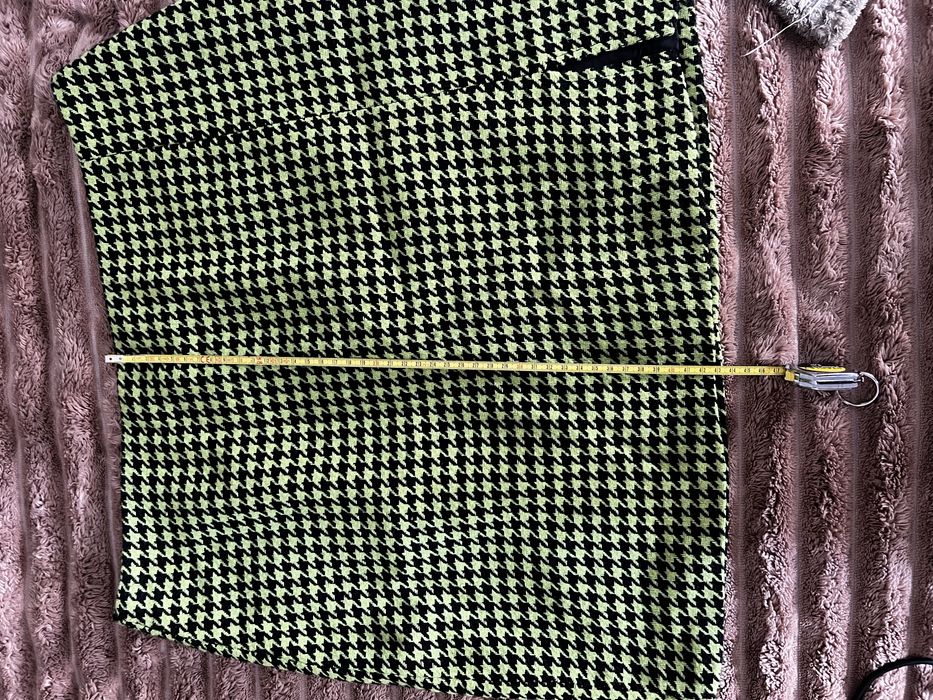 Тепла спідниця.