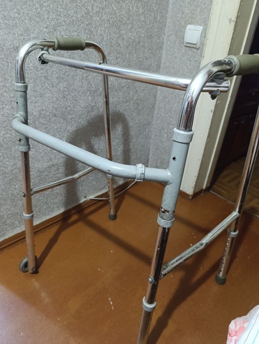 Ходунки для взрослых