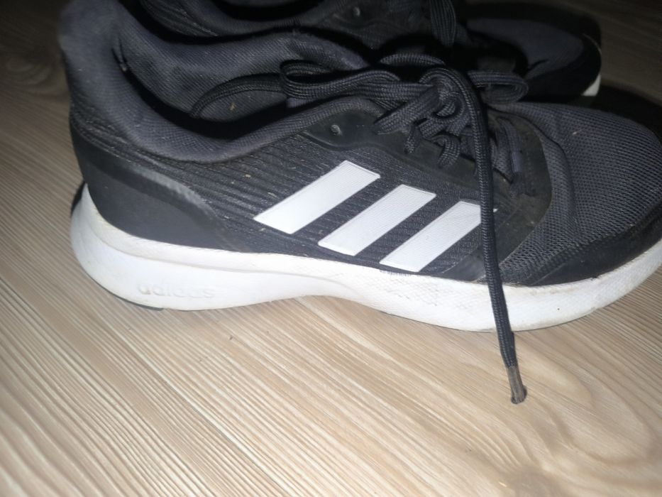Buty do biegania chodzenia na rower itp Adidas