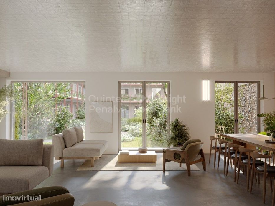 Apartamento T2 com varanda e piscina comum em Marvila, Lisboa