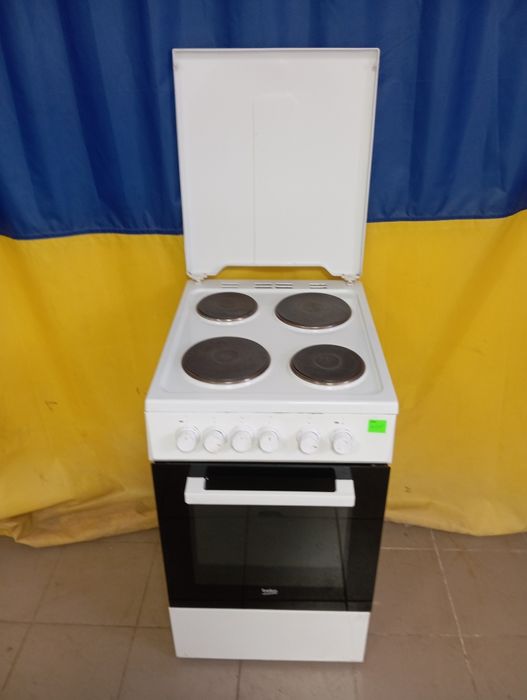 Электрическая плита Beko FSE56000GW