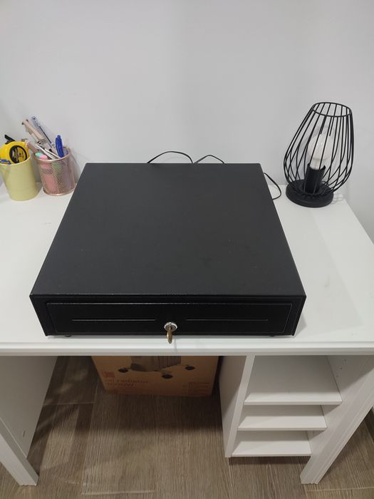 Computador POS com ecrã tátil + gaveta de caixa registadora + programa