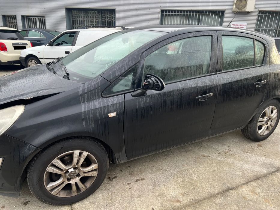 Para peças OPEL Corsa D