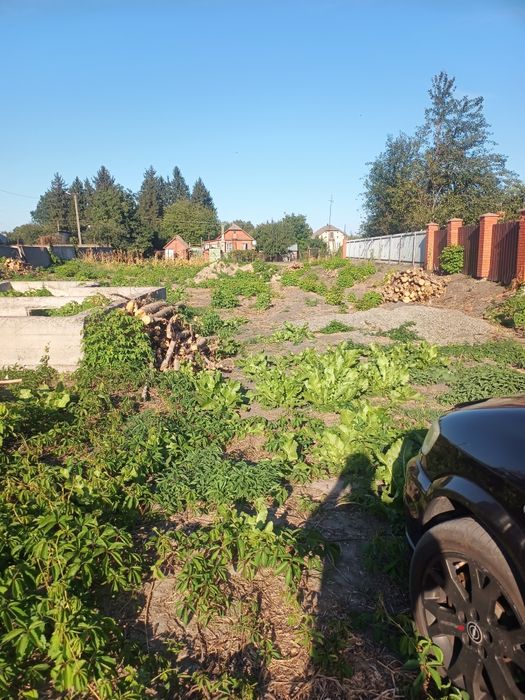 Участок на гуньках 0.13 га провулок хвилівський 2 біля вулиці прилуцьк