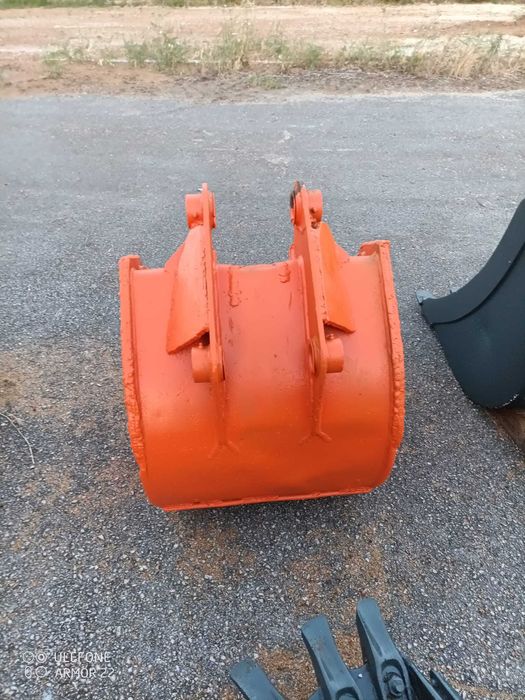 Balde de 60cm para retroescavadora JCB
