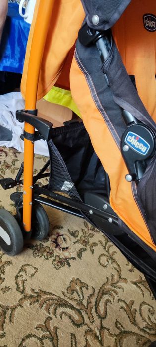 Продам недорого коляску б у