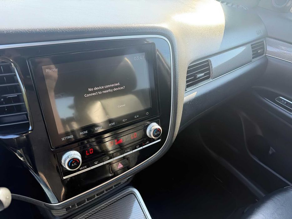 Mitsubishi Outlander Phev      2018