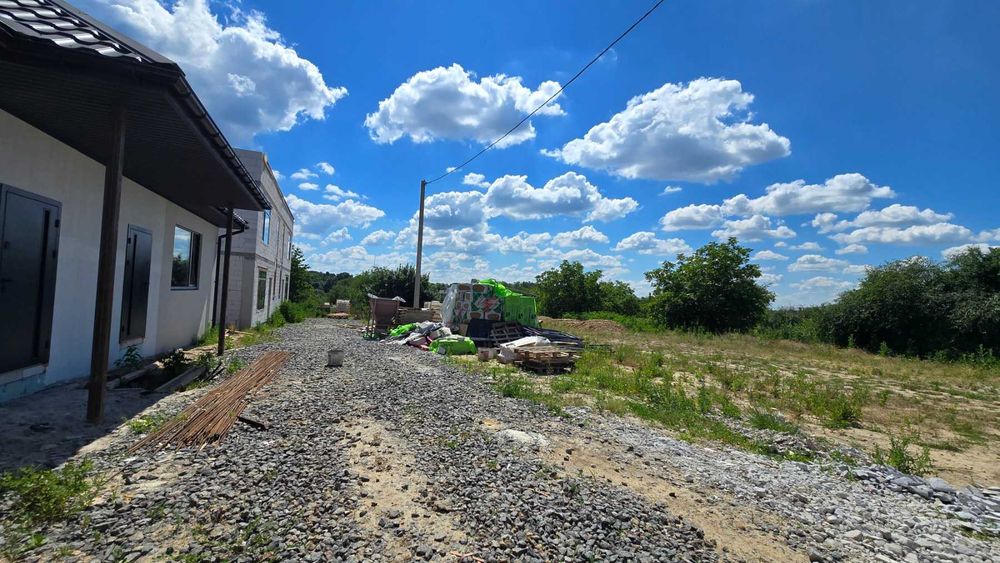 Продам ділянку в Зарванцях 9052