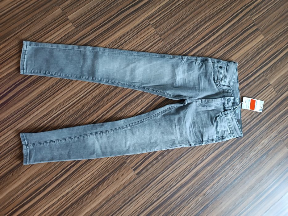 Nowe spodnie jeansowe C&A Skinny 146