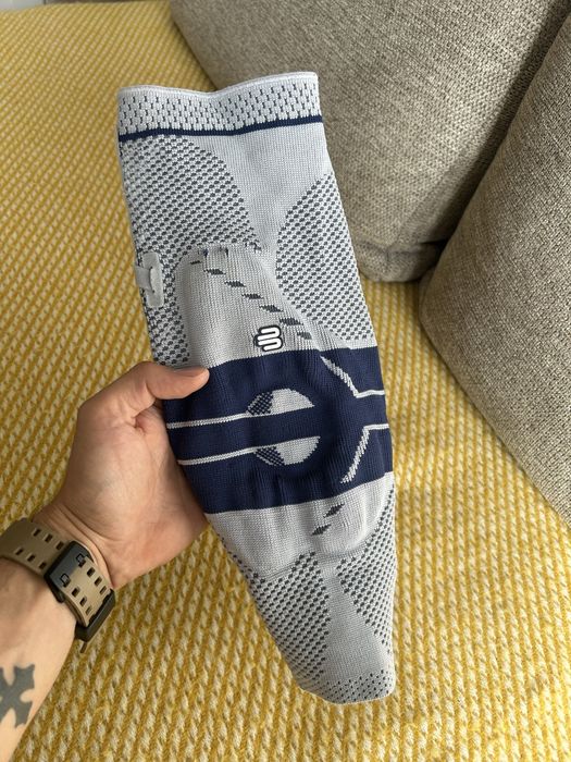Opaska orteza na kolano Bauerfeind GenuTrain P3 5L
