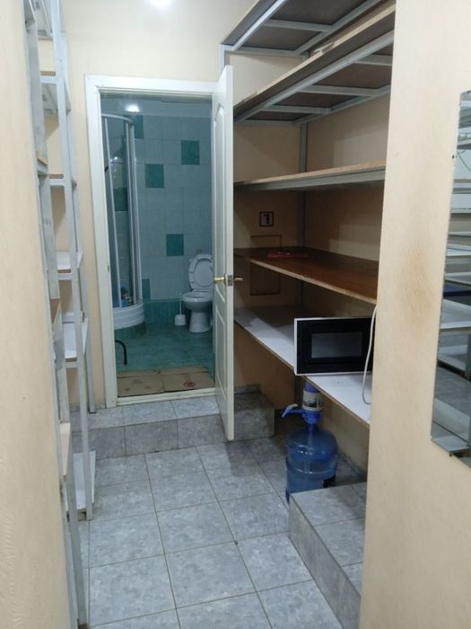 Продам торгове приміщення 44,2 м², вул. Ю. Зойфера 3 (р-н Держром) - Власник