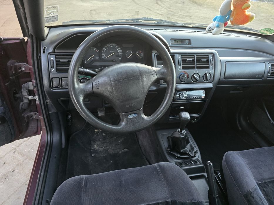 Escort/Kabriolet/Benzynka/Oplacony