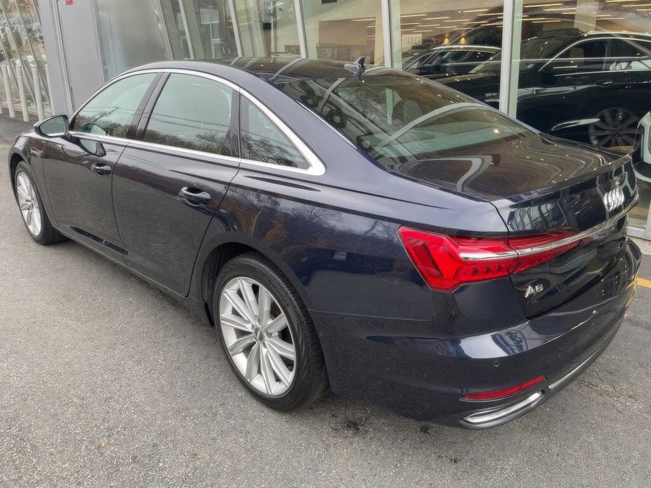 Audi A6 quattro Premium Plus      2019