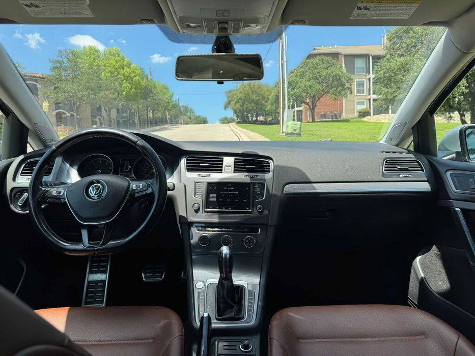 Volkswagen Golf Alltrack      2018