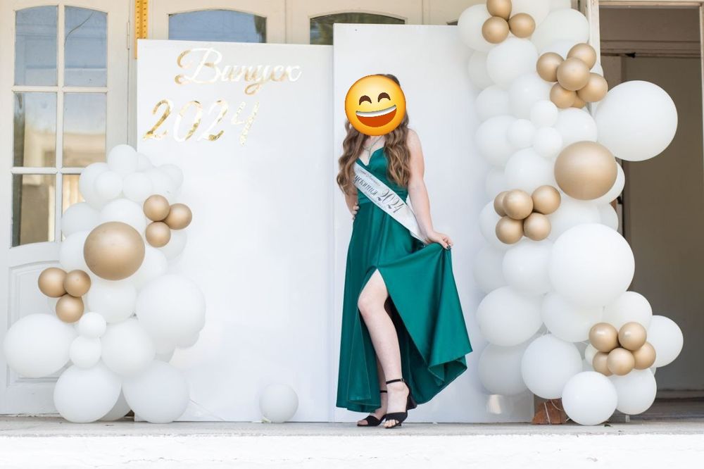 Продам випускну сукню