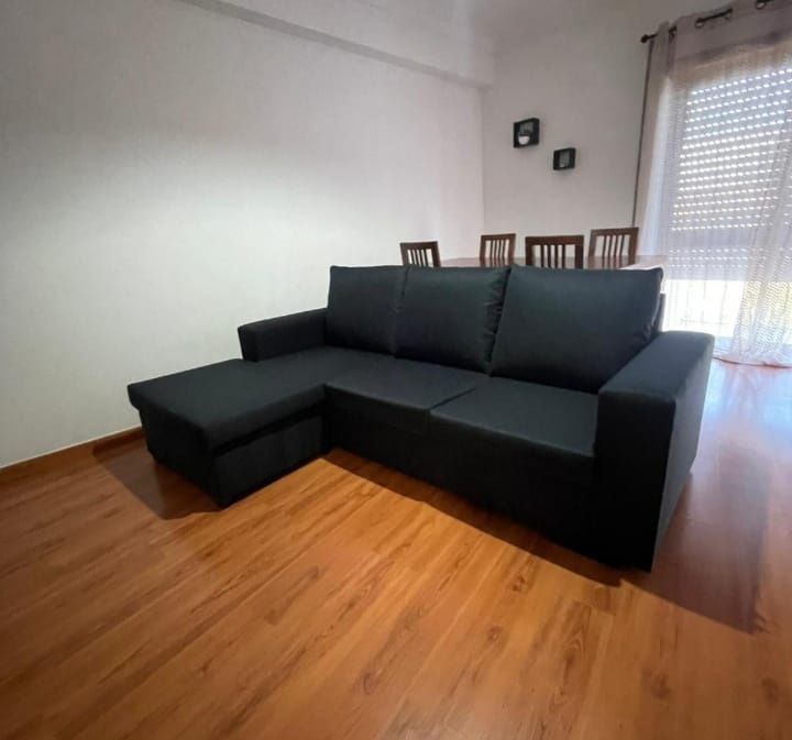 NOVO !!! Sofá com chaiselongue reversível a pronta entrega