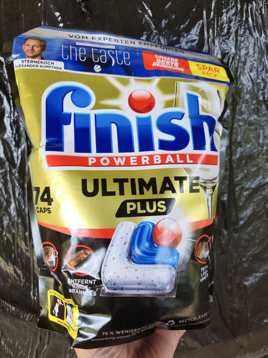 Kapsułki do zmywarki Finish ultimate plus powerball 74 sztuki z niemiec