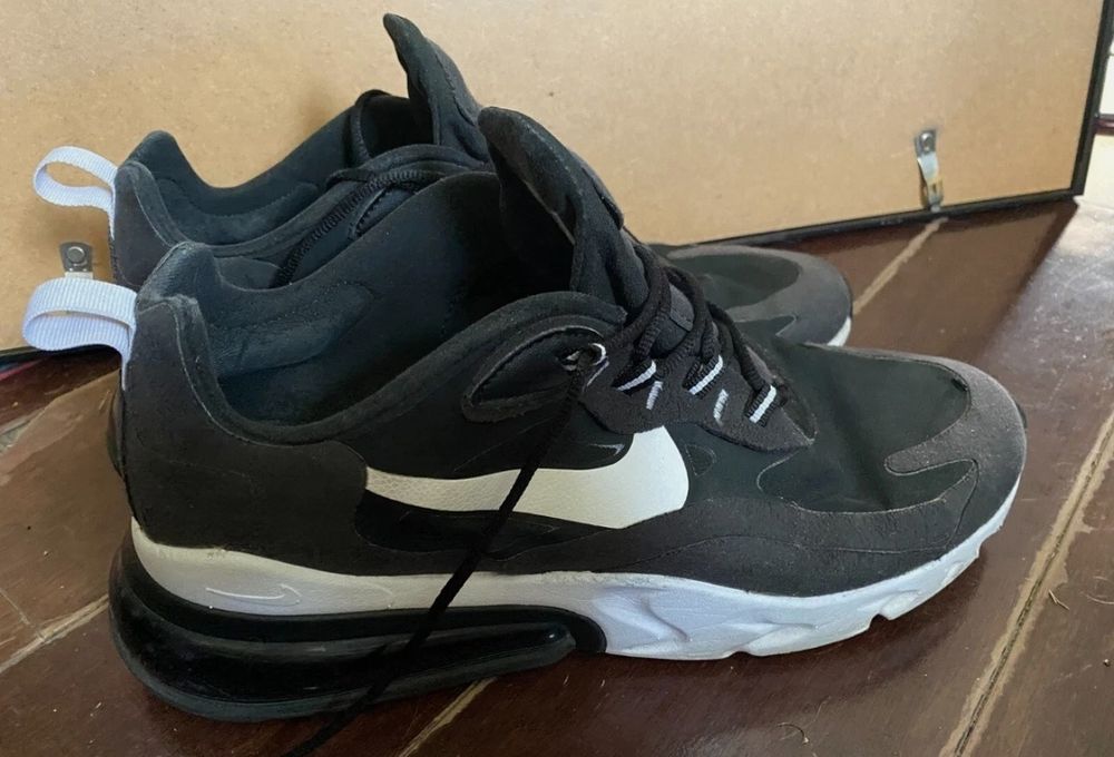 NIKE AIR MAX 270 React