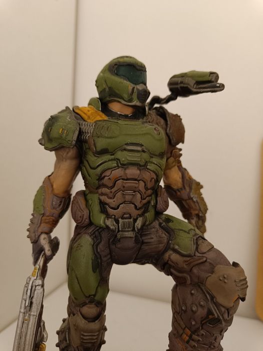 Большая фигурка Doom 25 см высота