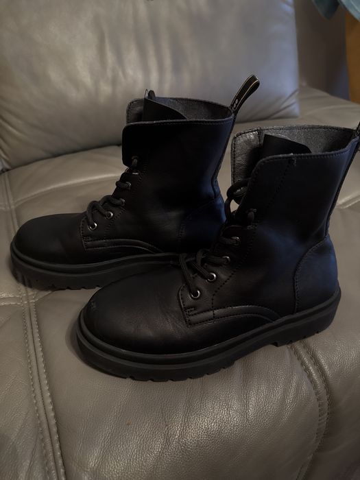 czarne trapery DeeZee rozmiar 36 sznurowane