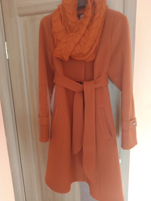 Пальто жіноче демисезонне