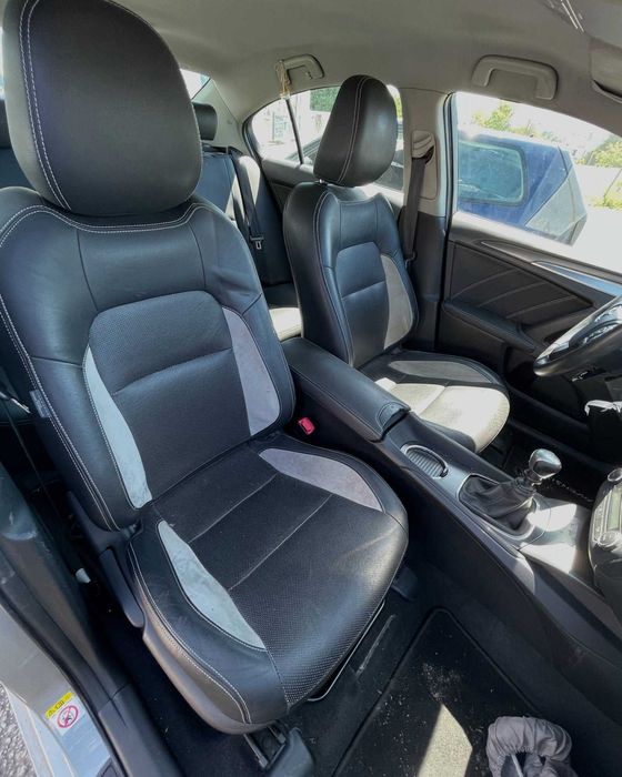 Toyota Avensis 2016 para peças!