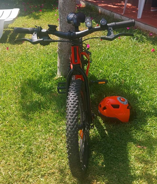 Bicicleta Rockrider 900r + capacete incluído