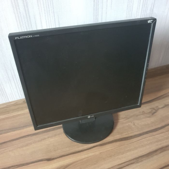 Монітор LG Flatron L1953S