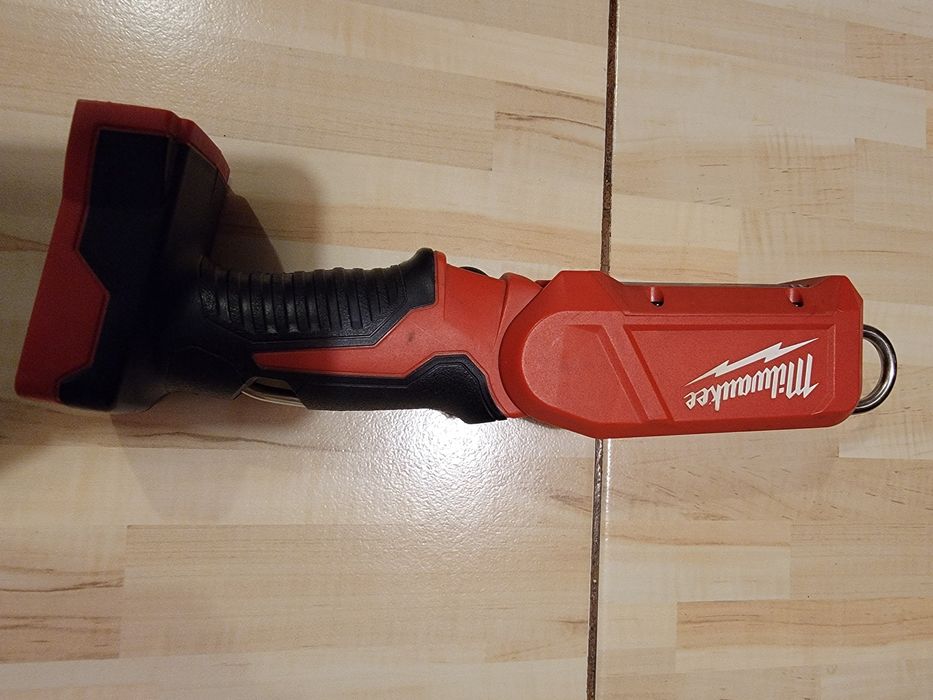 Ліхтарик milwaukee 2352-20