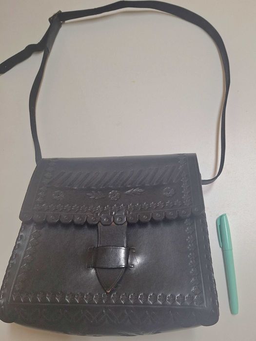 Mala Vintage Feita á Mão em Couro