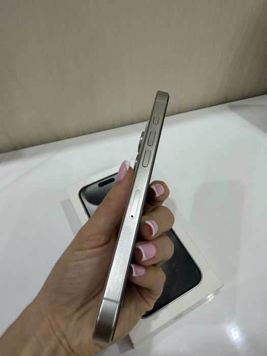 Продам iPhone 15 Pro, 256 GB