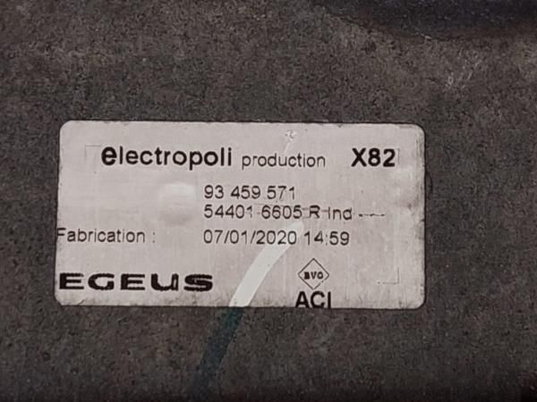 Charriot frente RENAULT Trafic III (FG_)