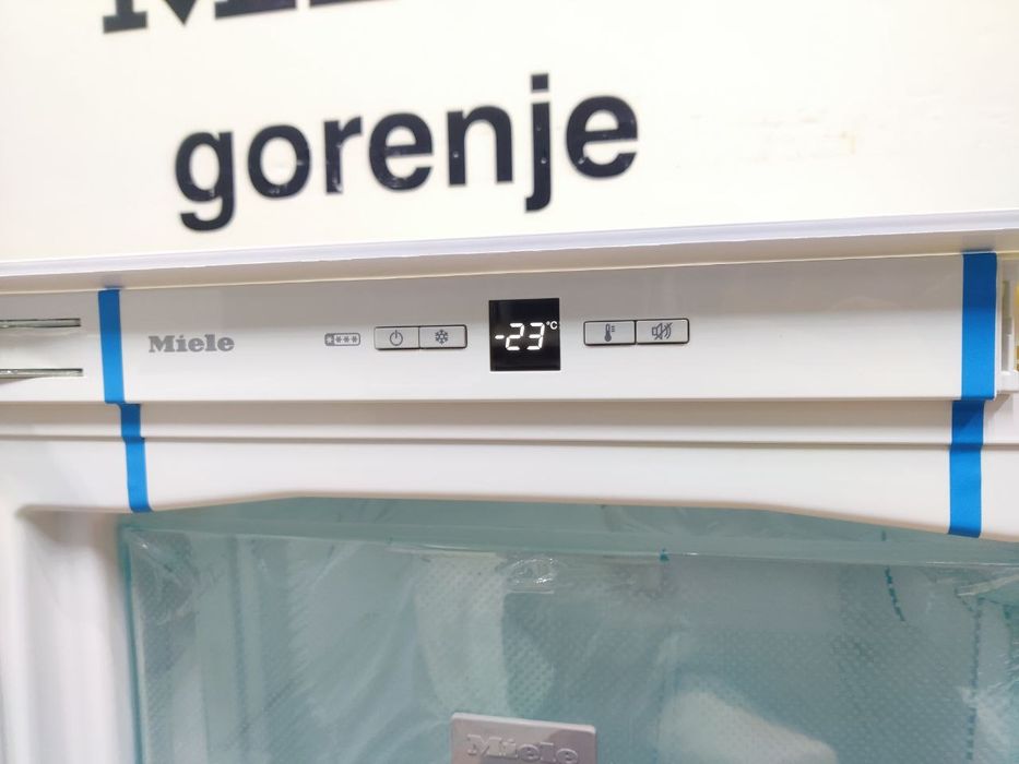 MIELE™FN32202i. ТОП! Вбудована морозильна камера. 2022. Germany