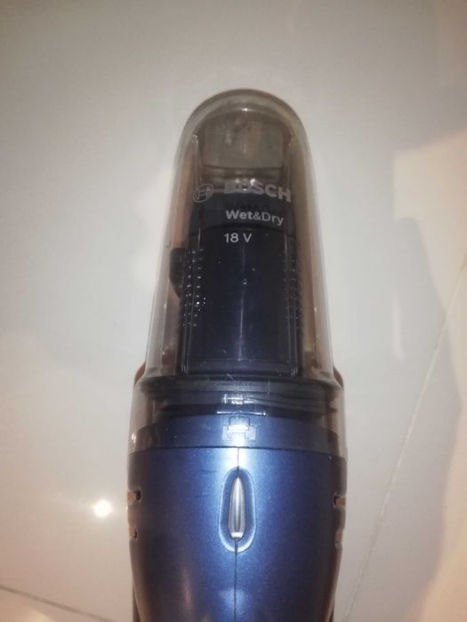 Aspirador Manual Bosch Wet & Dry 18v