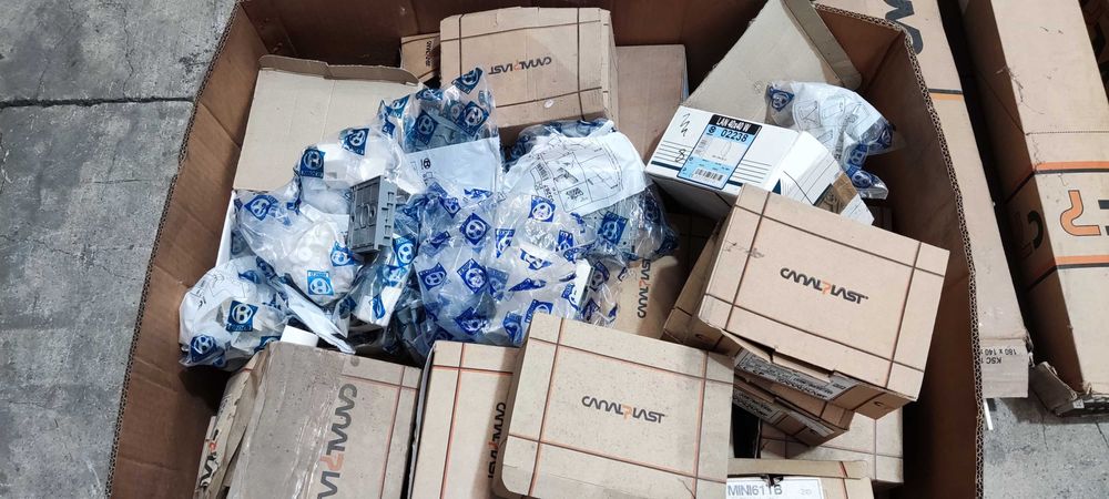 Calhas Técnicas e acessórios