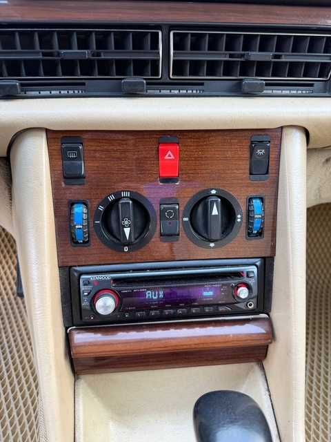 Mercedes w126 260SE