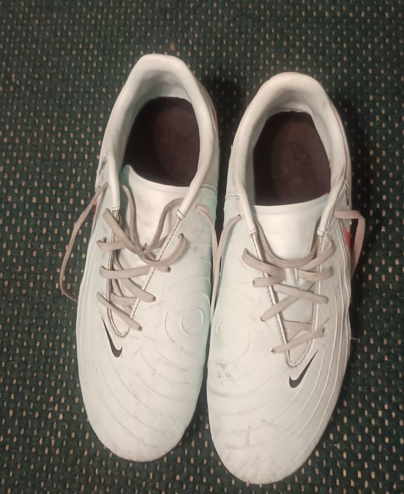Chuteiras Nike 42