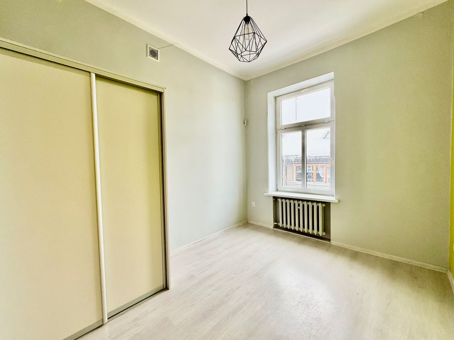 Lokal biurowo-usługowy 12 m2 Nowy Targ centrum