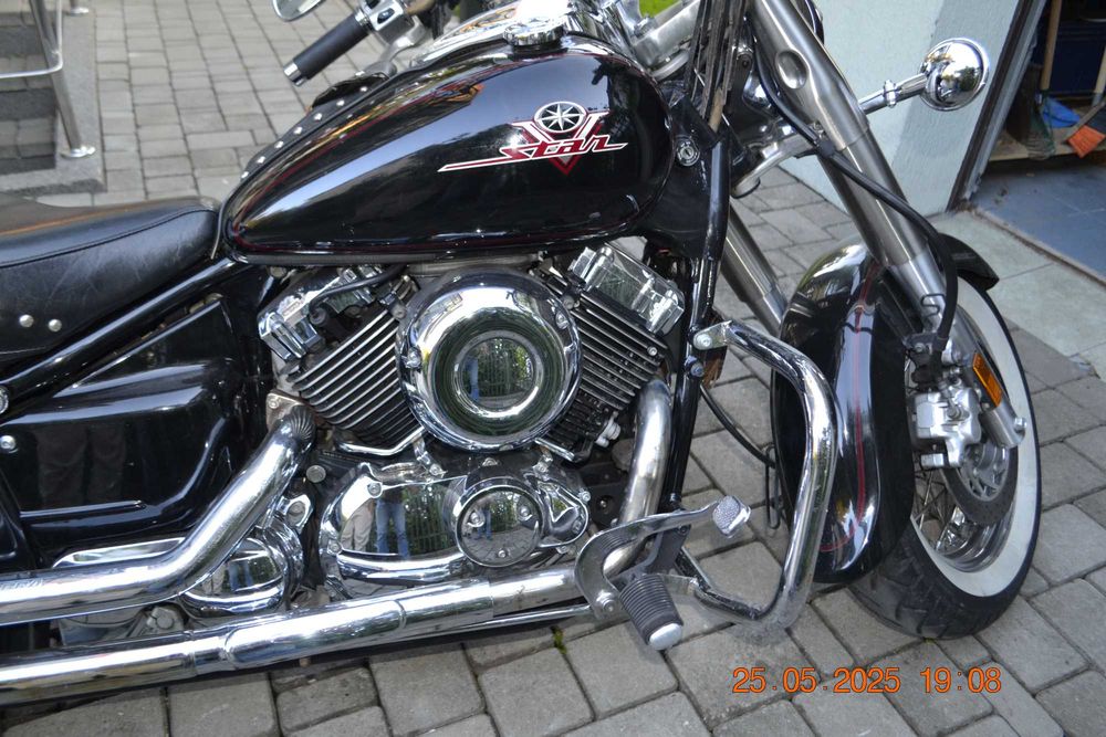 Yamaha XVS 650 cobra drag star