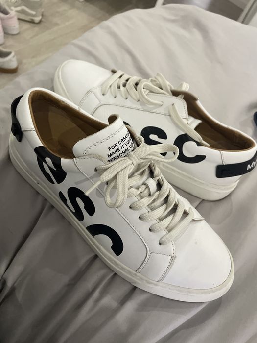 Tenis em pele da marca esc usados 3 vezes