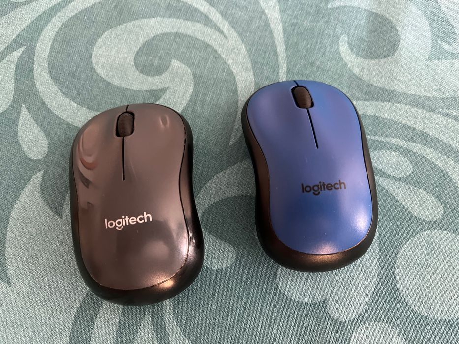 Rato Logitech M220 preto/azul Wireless (clique silencioso)